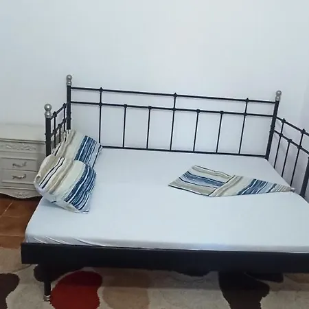 Apartament In Corbu In Casa De Vacanta